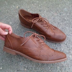 Brown Leather-like Material 40's inspired shoes.